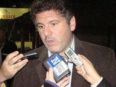 Negrelli cuestion� los nombramientos de Bruera