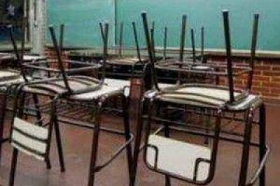 Hoy definen los docentes si contin�a el paro