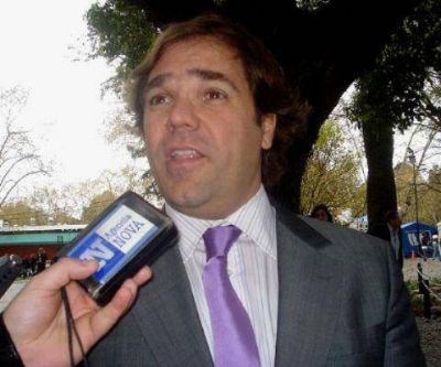 Alberto P�rez: "El domingo se normalizar� la crisis institucional en Pinamar"