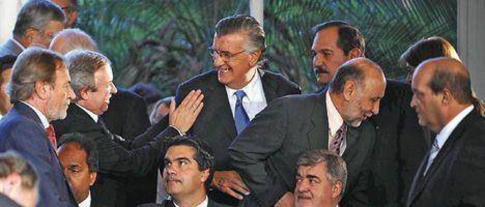 Los gobernadores presionar�n para que la Naci�n les gire m�s fondos