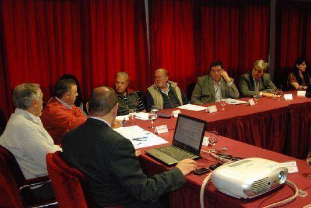 El Consejo Econ�mico y Social manifest� su agrado por las obras incluidas en el Fideicomiso Austral