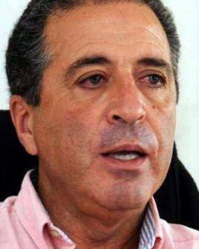 Leiva obtuvo 6,2% y dice que no va a bajar los brazos