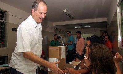El justicialista Godoy Lemos vot� y asever� que "no creo en las encuestas"
