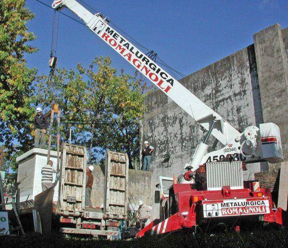 Cooperativa El�ctrica de Saladillo instala potentes transformadores