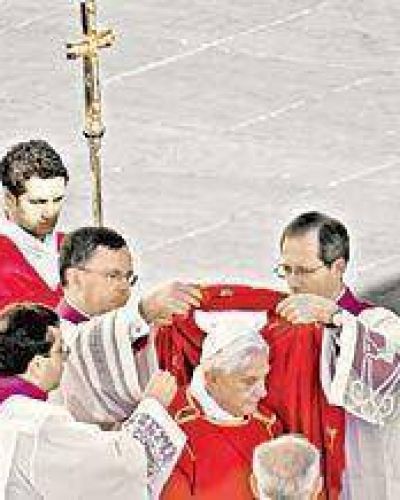 El Papa defiende al Vaticano por los m�ltiples casos de pedofilia