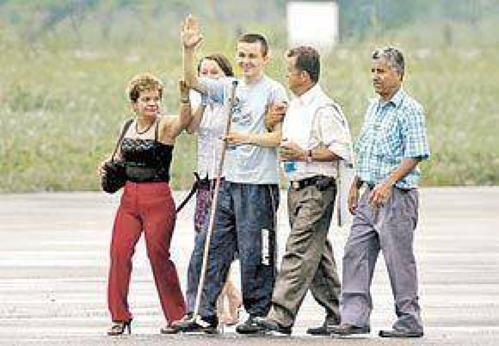 Luego de once meses de cautiverio, las FARC liberaron a un soldado