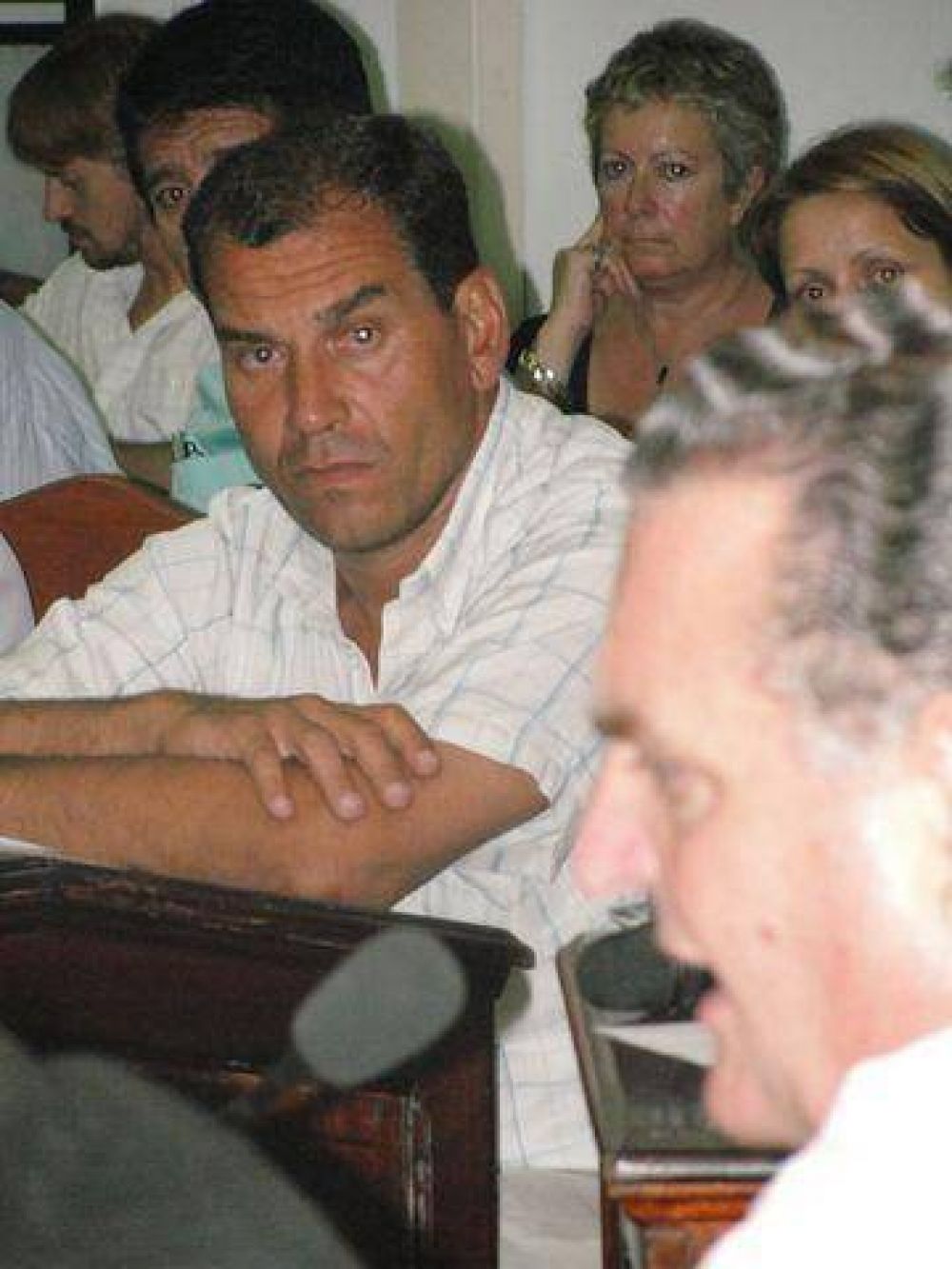 El intendente dio a conocer el nuevo gabinete, la sorpresa Leonardo Peris
