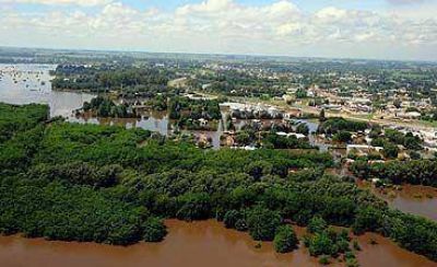 Scioli visit� Areco y agradeci� a los productores por cerrar canales ilegales