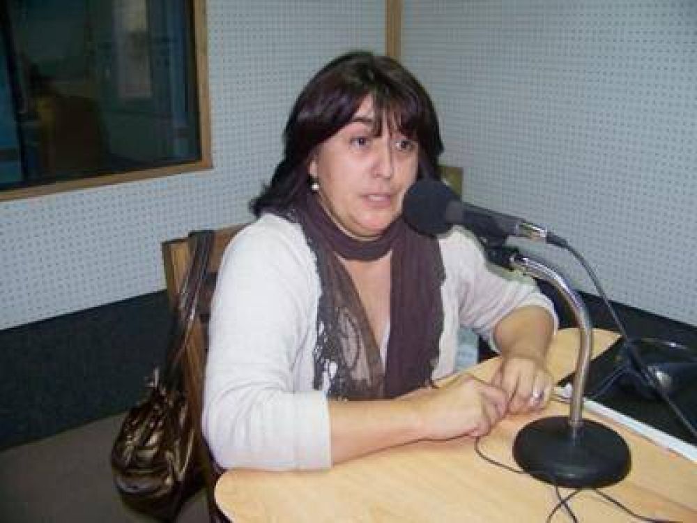 UCR: Homenaje a Alfons�n en el primer aniversario de su muerte