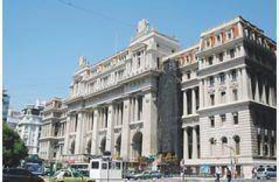 El Gobierno espera hoy fallo de la C�mara que libere uso de reservas
