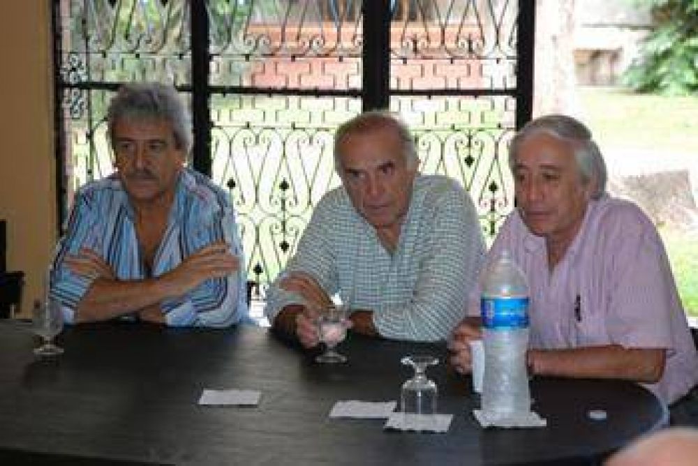 En Z�rate Reuni�n del PJ disidente