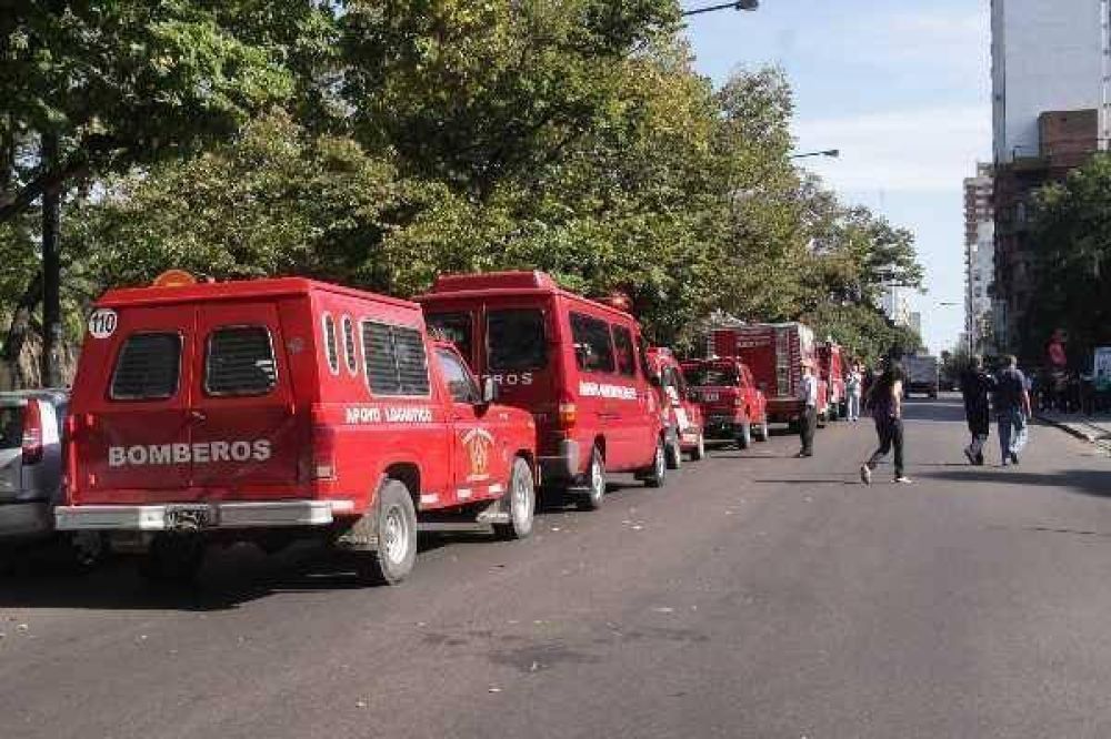 Bomberos voluntarios se movilizaron a Gobernaci�n