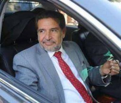 Trece gobernadores buscan pelear su reelecci�n en 2011 y Beder est� entre ellos