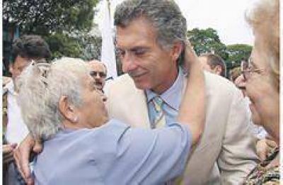Macri busca relanzar este mes su campa�a presidencial con giras por las provincias
