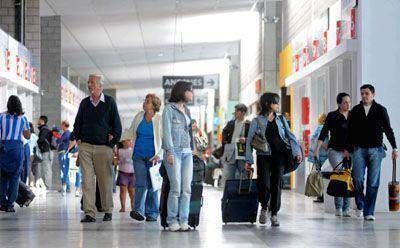 En oto�o, la nueva terminal luci� como en pleno verano