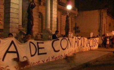Tras la realizaci�n de una nueva marcha contra la empresa Curtarsa, ahora piden respuestas a Mosca y a Scioli