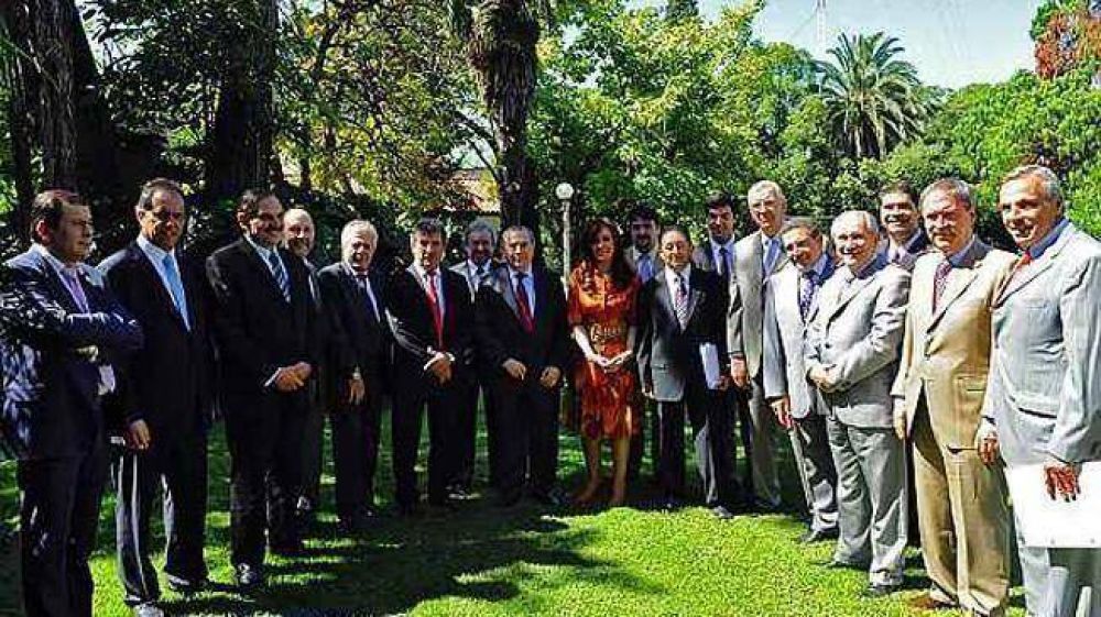 Schiaretti es cr�tico con los Kirchner seg�n la coyuntura 