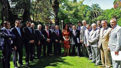 Schiaretti es cr�tico con los Kirchner seg�n la coyuntura 