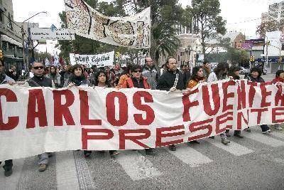 Acto y marcha a cuatro a�os del crimen del maestro