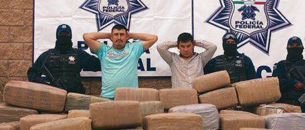 La guerra de los narcos dej� 13 muertos en M�xico