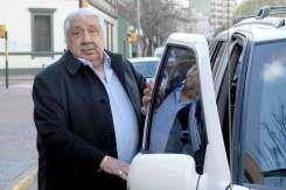 Apuran un aumento de salarios por la inflaci�n
