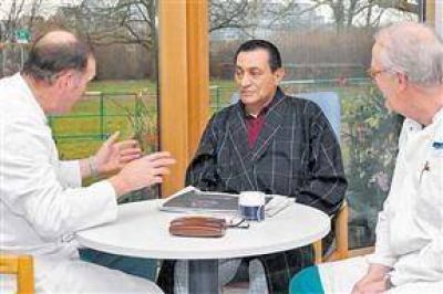 Con temor, Egipto se prepara para el fin de la era Mubarak