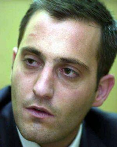 Jaque le gana a Cobos una pulseada clave en el Senado