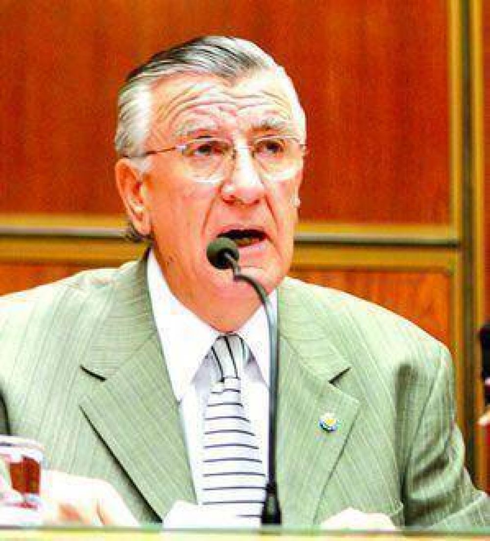 El Gobernador dio a entender su inter�s en la pol�tica nacional  