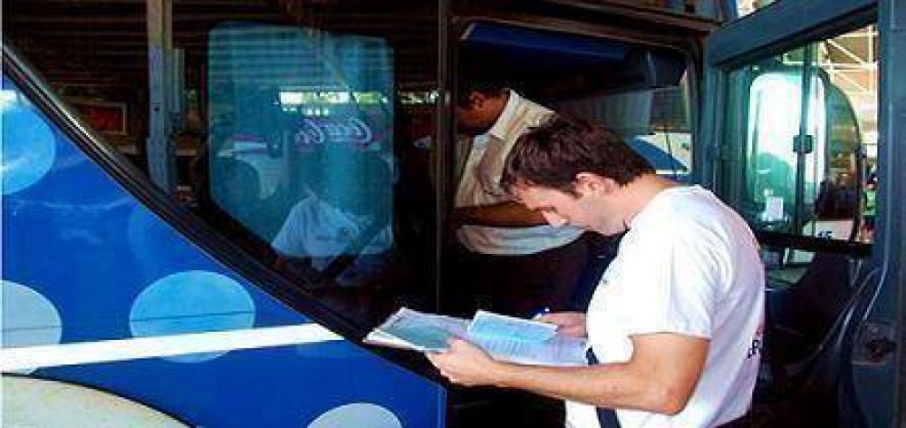 Detectan irregularidades en un 19 % de los �mnibus a la Costa