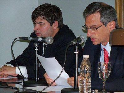 Eseverri abri� las sesiones y esquiv� la paritaria; pidi� eficacia judicial y revel� datos econ�micos