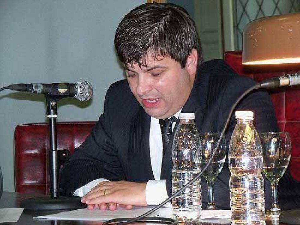"Esta gesti�n es diferente, muchos no la aceptan"