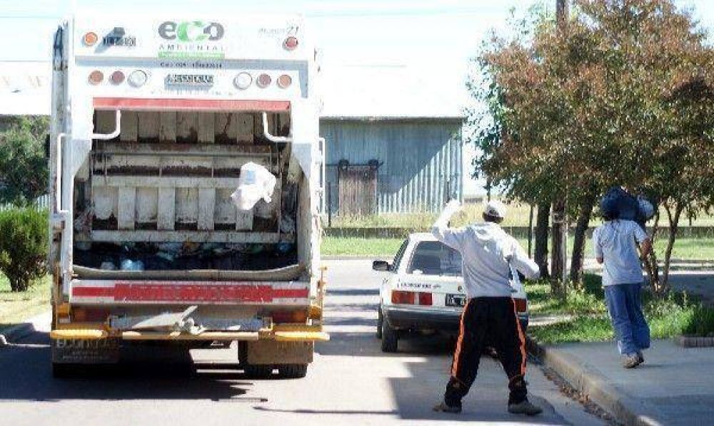 Se levant� el paro municipal