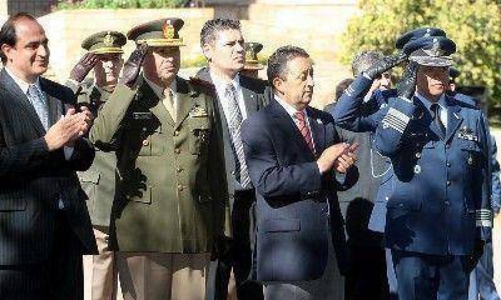 Para el Gobierno ser�a "una locura" que no ingresen los legisladores del PJ cuestionados