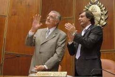 Claves de la reforma pol�tica que pide Gioja