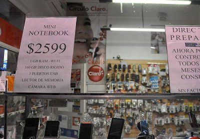 Rob� una netbook y crey� que nadie lo hab�a visto, pero qued� todo filmado por c�maras de seguridad