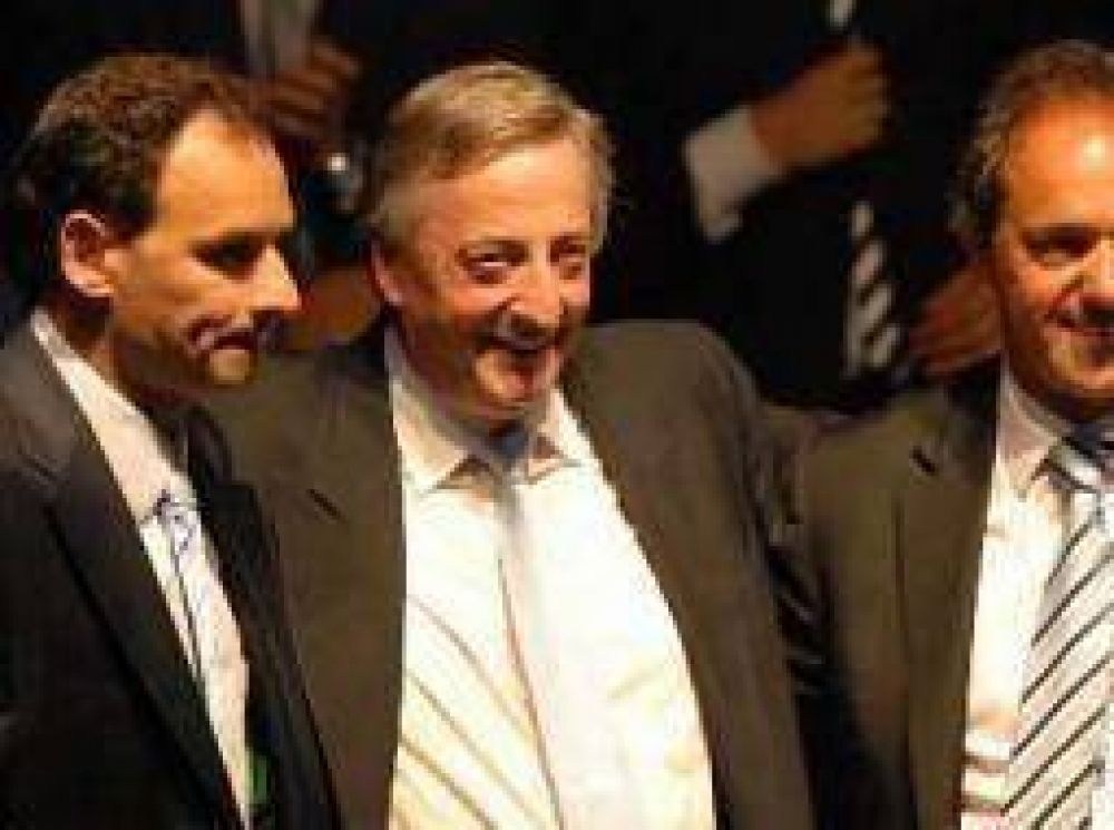 Kirchner y Scioli re�nen al PJ en territorio de Bruera