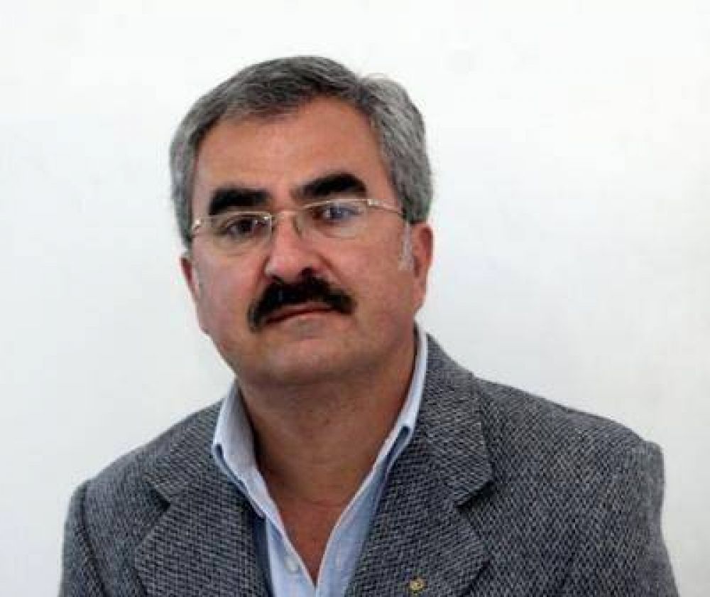 Reclamo de la UCR por roturas del pavimento en diversas calles de la ciudad