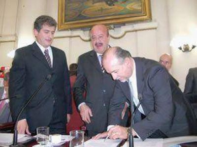 Parlamentarios del MERCOSUR: Firman acuerdo por la integraci�n regional  