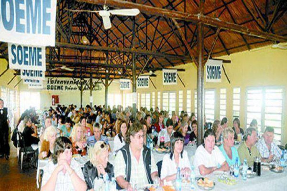 Auxiliares definieron un nuevo paro
