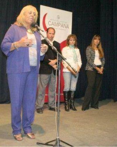 Dirigidas a madres de 7 hijos, discapacidad y vejez  La Intendente Giroldi entreg� nuevas pensiones no contributivas