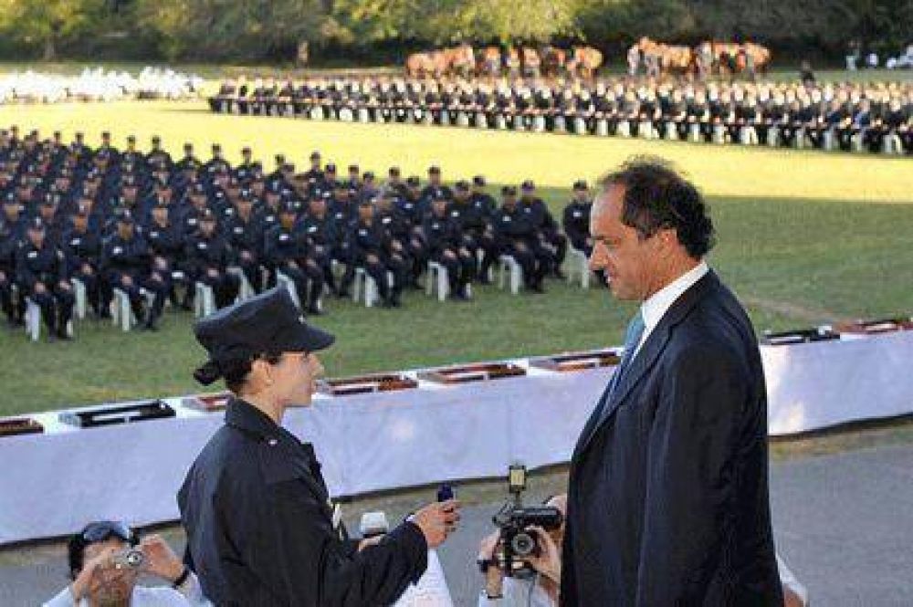 Ya egresaron los polic�as que vendr�n a reforzar la seguridad de Pilar