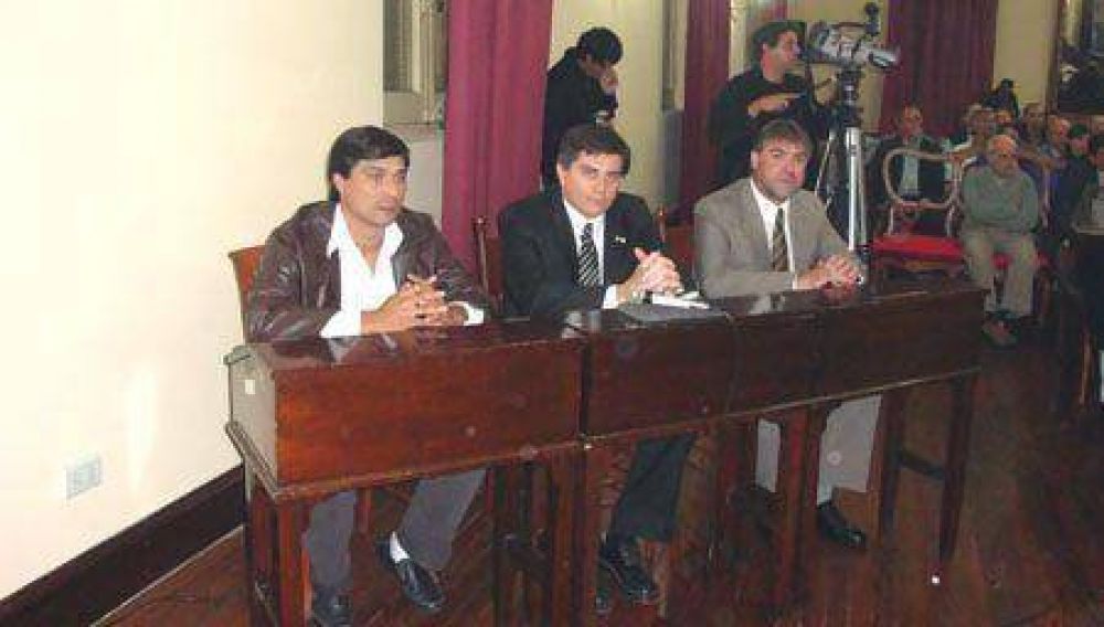 AGRUPACI�N JUAN PER�N  " Vamos a lograr llevar un estado de bienestar a los barrios"