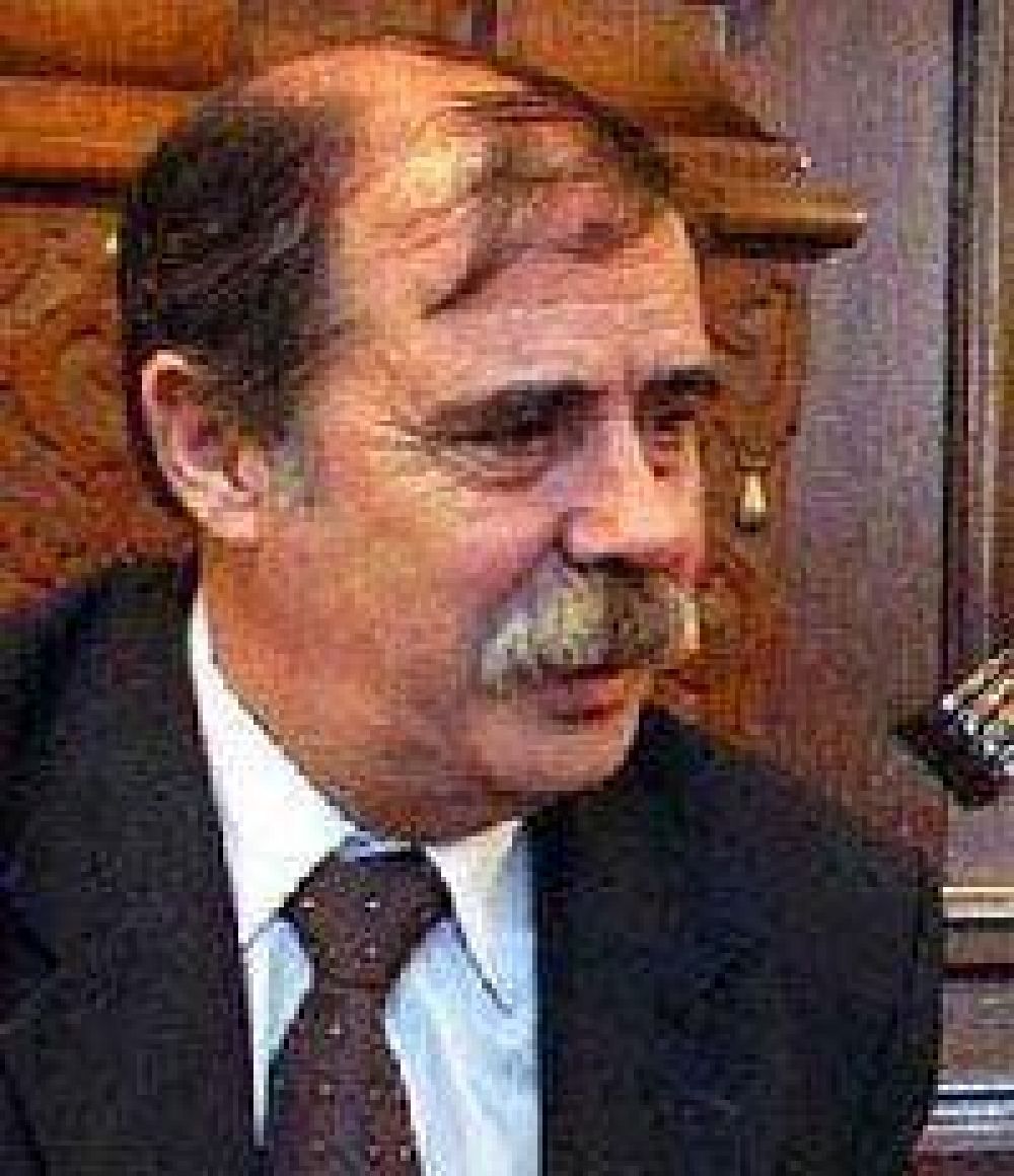 Denunciar�an penalmente a Roquel por habilitaciones irregulares 
