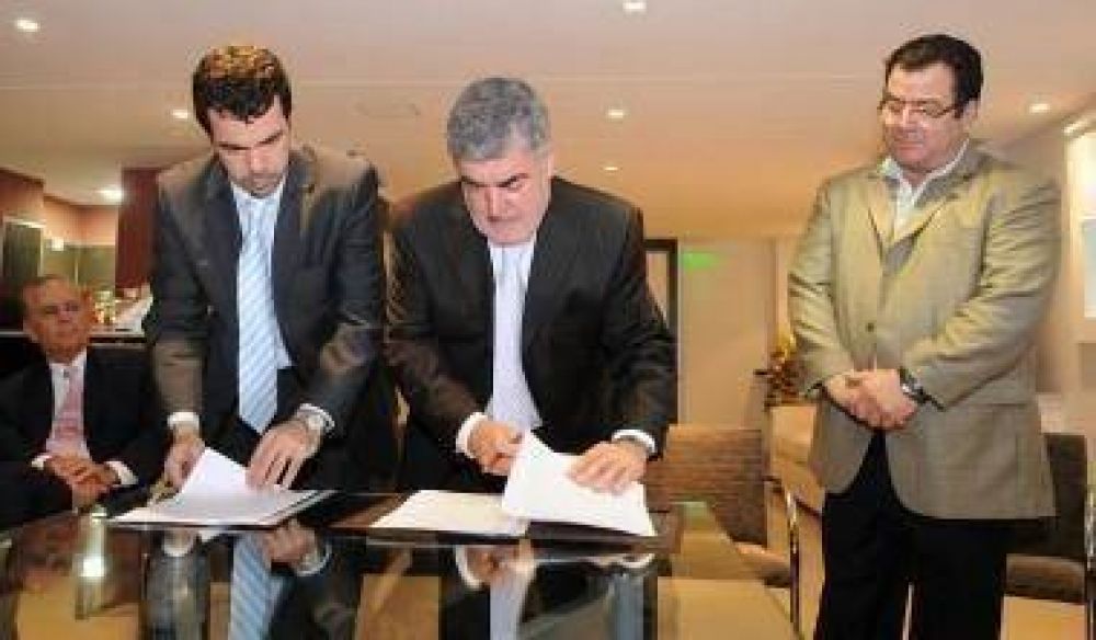 Petr�leo: Se firmaron acuerdos entre gobierno, empresarios y trabajadores