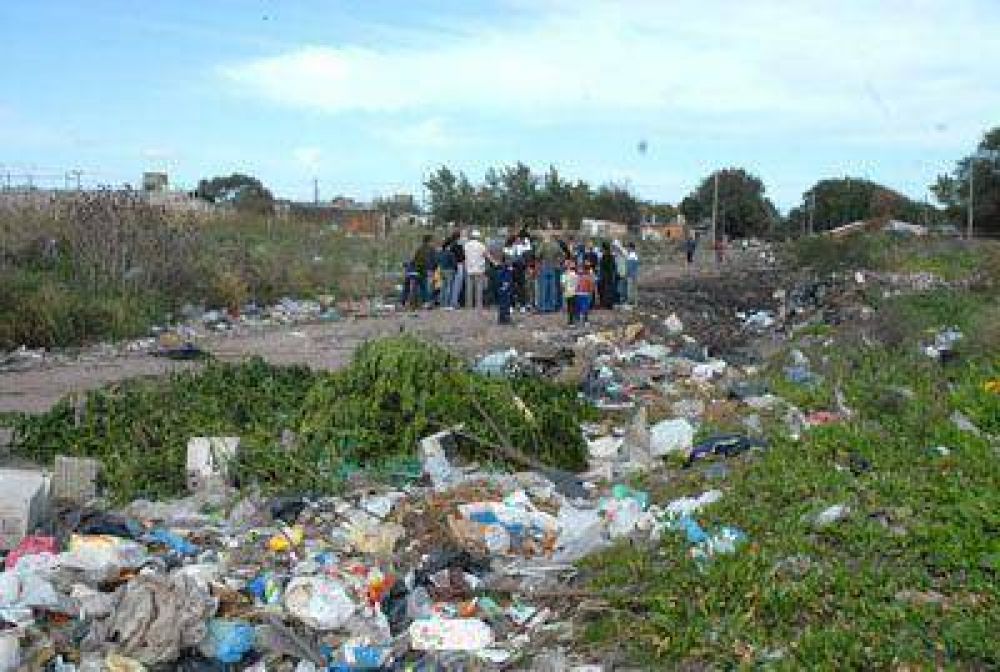 Denuncian usurpaci�n de terrenos en Santa Rita