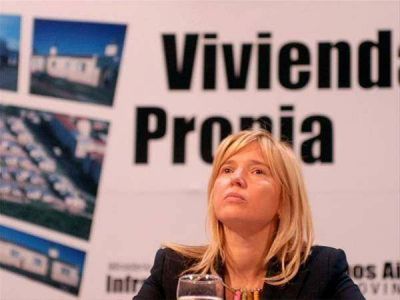 Infraestructura proyecta construir 10 mil viviendas en la Cuenca del R�o Reconquista