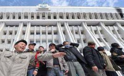 Crisis pol�tica en Kirguist�n: la oposici�n disolvi� el parlamento y convocar� a elecciones