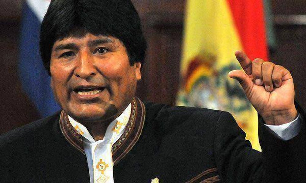 Evo enjuicia a las cortes electorales de las regiones donde perdi�