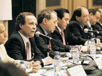 En la Internacional Socialista, el PS y la UCR avanzaron con su alianza