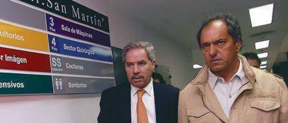 Por la ausencia de su vice, Scioli qued� debilitado